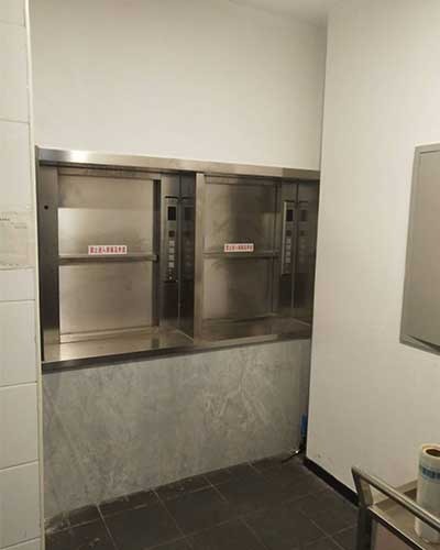 安装传菜电梯